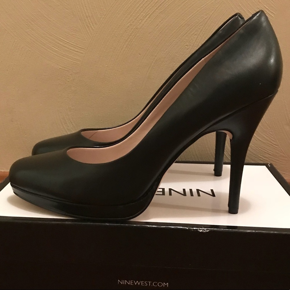 ✨ NEW Nine West Black Heels size 8.5